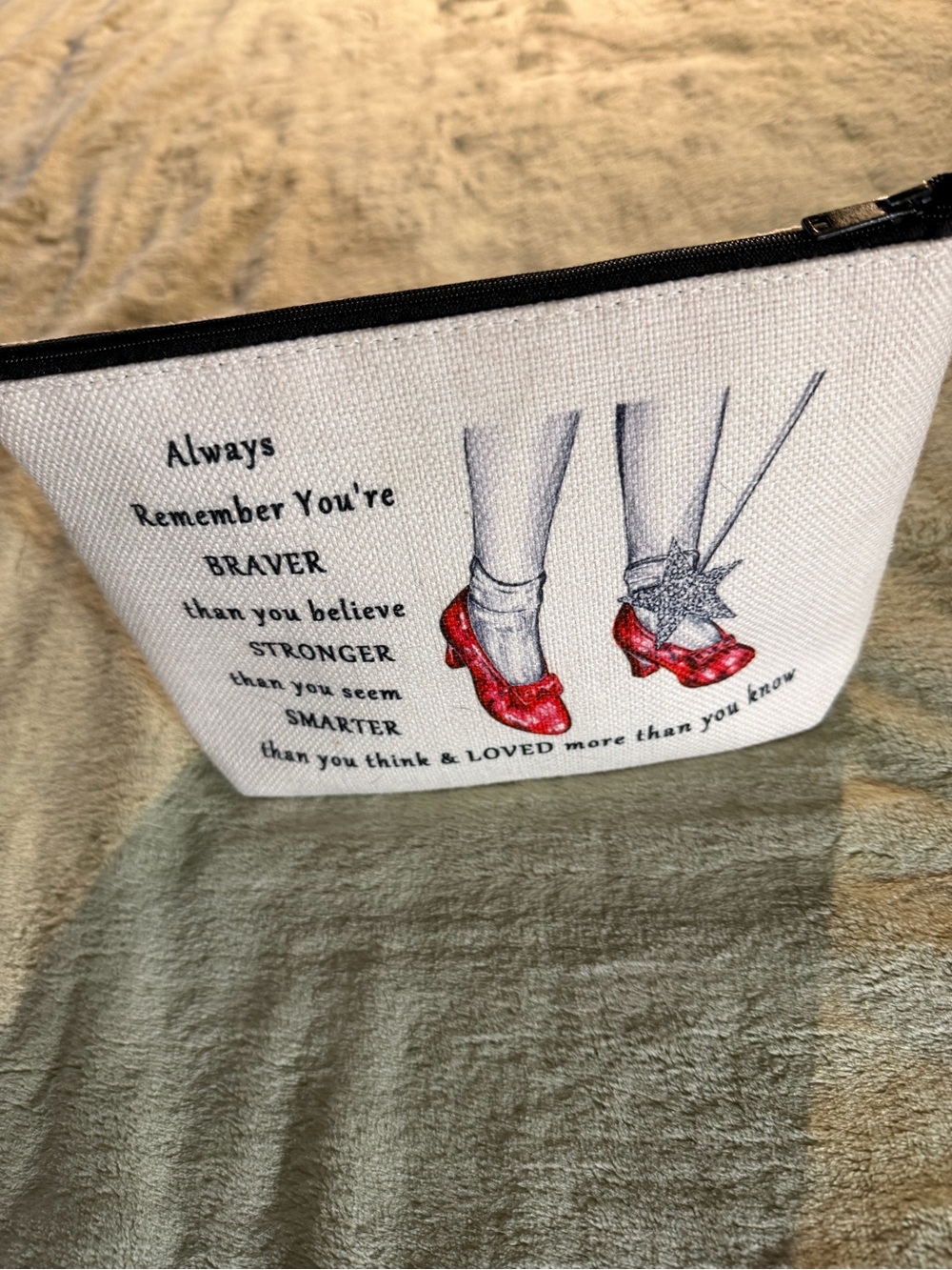Whimsical Wizard of Oz Cosmetic Pouch with Uplifting Message. Brand New - Picture 2 of 7